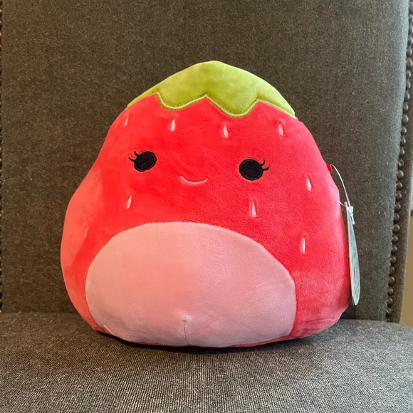 *LAST 1*SCARLET STRAWBERRY SQUISHMALLOW RED 8” NWT
